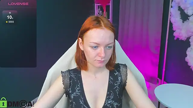 Snapshot of cherry_fever chatting on 17, 10, 2025 cherry fever online show from 17, 10, 2025