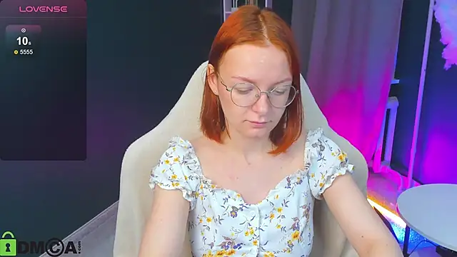 Snapshot of cherry_fever chatting on 19, 10, 2025 cherry fever online show from 19, 10, 2025