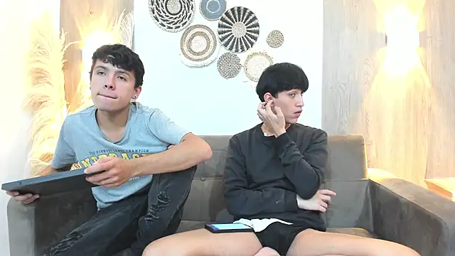 Snapshot of hoot_booys_ chatting on 21, 11, 2025 hoot booys online show from 21, 11, 2025