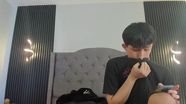 hoot booys  online show from 21, 3, 2026