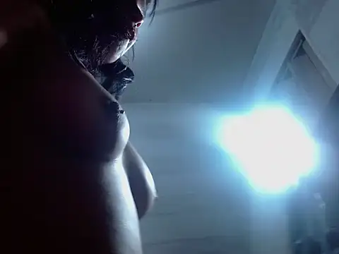 petite coral online show from 26, 10, 2025