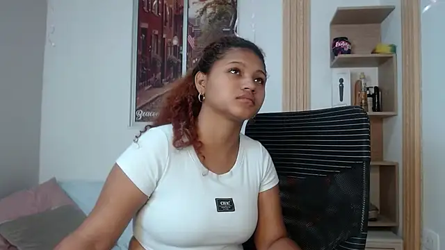 Snapshot of miel_alisha chatting on 30, 5, 2026 miel alisha online show from 30, 5, 2026