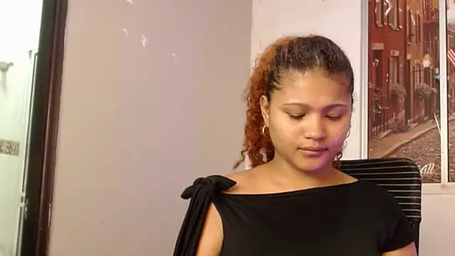 Snapshot of miel_alisha chatting on 4, 6, 2026 miel alisha online show from 4, 6, 2026