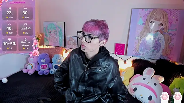 Strawberry Kitty  online show from 28, 11, 2025