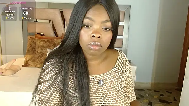 Maiacharris  online show from 27, 10, 2025