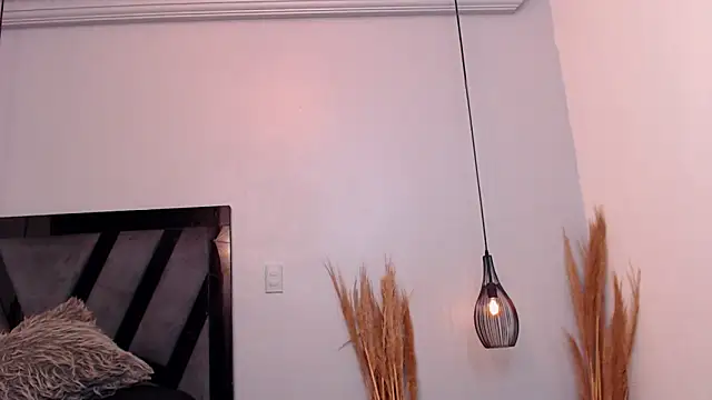 Amelia Brixton online show from 24, 10, 2025