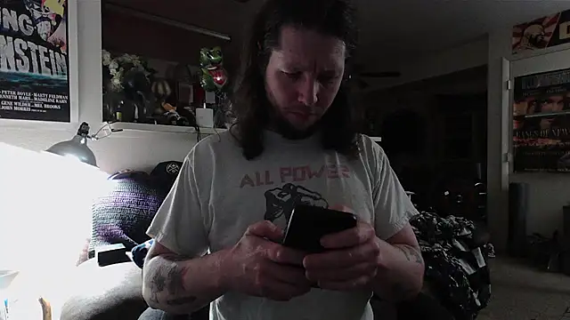 biggerisbetter12 online show from 4, 3, 2026