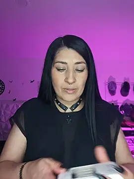 dark velvet online show from 31, 10, 2025