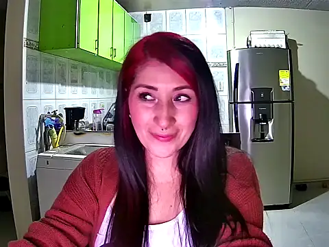 dark velvet online show from 18, 11, 2025