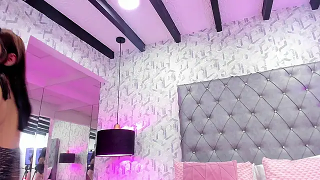 GabrielaSuarez online show from 23, 11, 2025