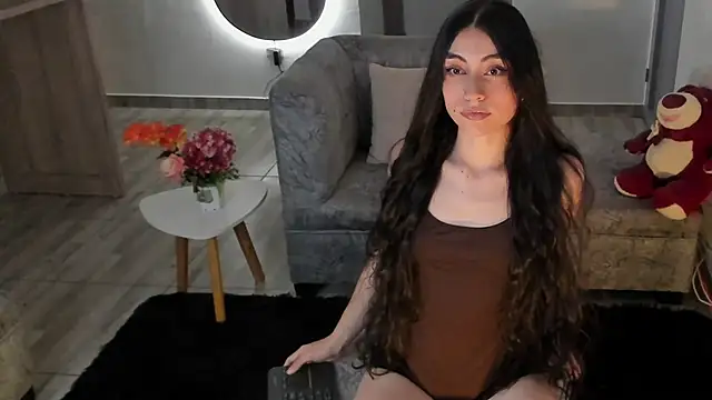 Snapshot of BritanyLnx chatting on 13, 4, 2026 BritanyLnx online show from 13, 4, 2026