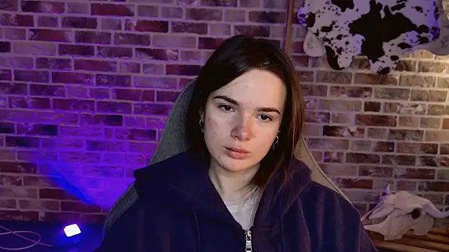 May Bloom online show from 4, 2, 2026