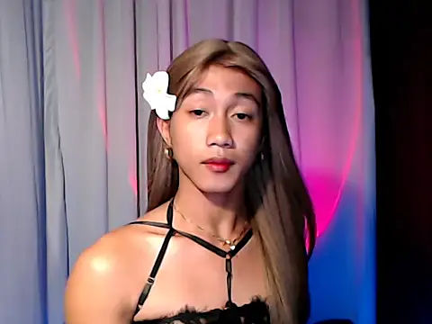 taylaxuxu online show from 18, 3, 2026