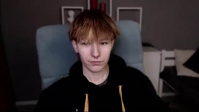 Snapshot of guitarandangell chatting on 25, 2, 2026 guitarandangell online show from 25, 2, 2026