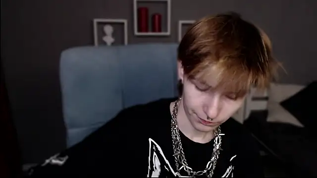 Snapshot of guitarandangell chatting on 3, 3, 2026 guitarandangell online show from 3, 3, 2026