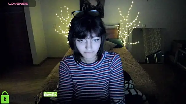 Snapshot of A_Skyy chatting on 21, 4, 2026 A Skyy online show from 21, 4, 2026