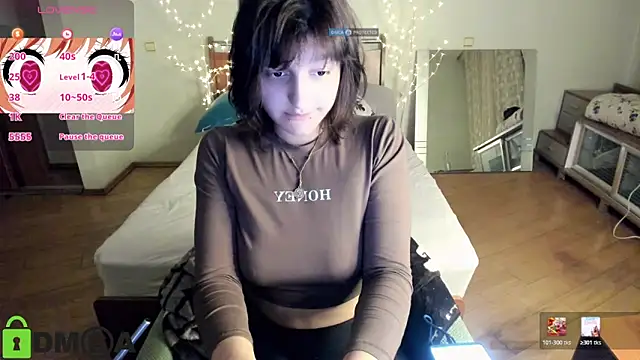 Snapshot of A_Skyy chatting on 8, 5, 2026 A Skyy online show from 8, 5, 2026