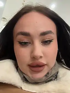 KiraSunshine online show from 17, 11, 2025