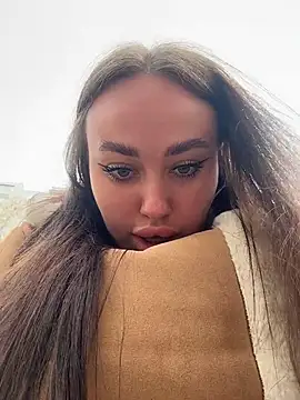 KiraSunshine online show from 28, 3, 2026