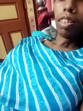 Snapshot of Desi-hotwb chatting on 20, 10, 2025 Desi-hotwb online show from 20, 10, 2025