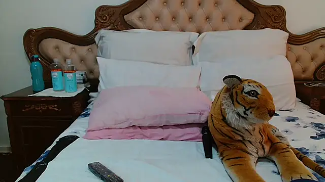 Snapshot of Hotcougar chatting on 23, 6, 2026 Hotcougar online show from 23, 6, 2026