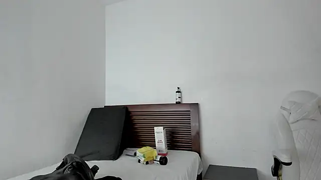 tifanymonroe online show from 3, 11, 2025