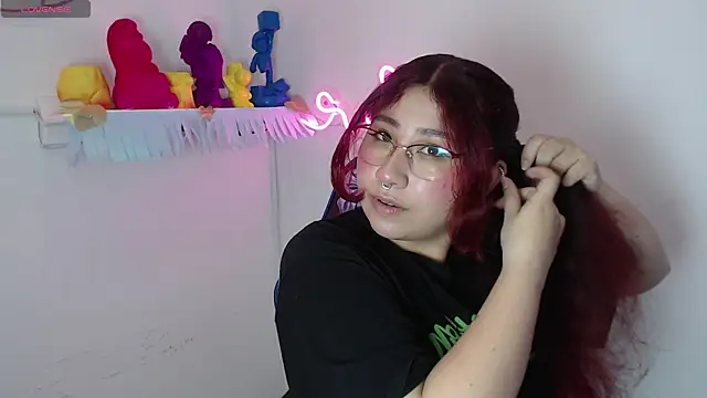 littlee red online show from 14, 11, 2025