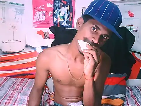 Snapshot of IndianThuggin chatting on 4, 12, 2025 IndianThuggin online show from 4, 12, 2025