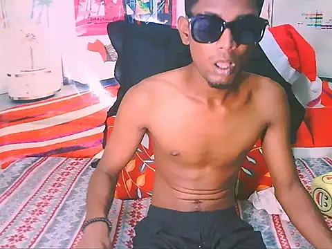 Snapshot of IndianThuggin chatting on 18, 12, 2025 IndianThuggin online show from 18, 12, 2025