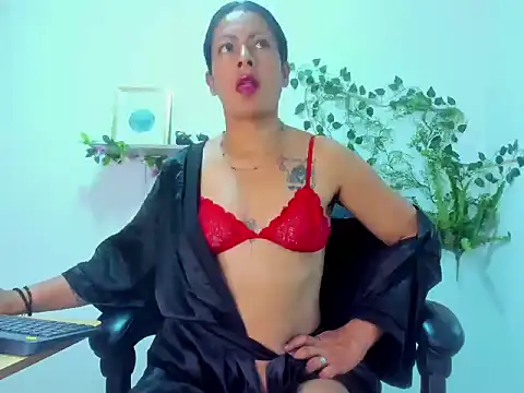 canelaa    online show from 28, 10, 2025