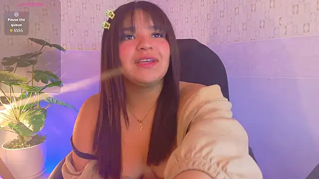 Miia aurora online show from 19, 12, 2025