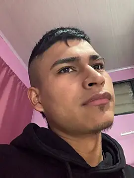 Emiliano Reyes online show from 12, 5, 2026