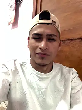 Emiliano Reyes online show from 3, 6, 2026