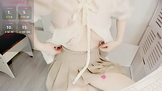 Snapshot of mimi_babyyy chatting on 24, 6, 2026 mimi babyyy online show from 24, 6, 2026