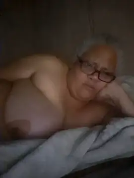 Snapshot of juicyboode chatting on 22, 10, 2025 juicyboode online show from 22, 10, 2025