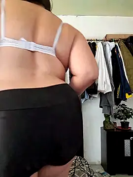 Snapshot of Alondrabb80 chatting on 18, 11, 2025 Alondrabb80 online show from 18, 11, 2025