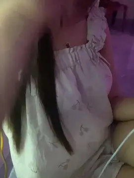 Snapshot of Bong-g chatting on 13, 5, 2026 Bong-g online show from 13, 5, 2026