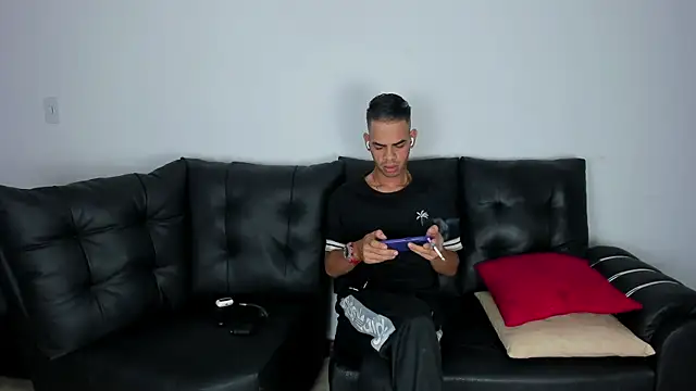 Snapshot of Mystic_sexzonexxx chatting on 8, 5, 2026 Mystic sexzonexxx online show from 8, 5, 2026