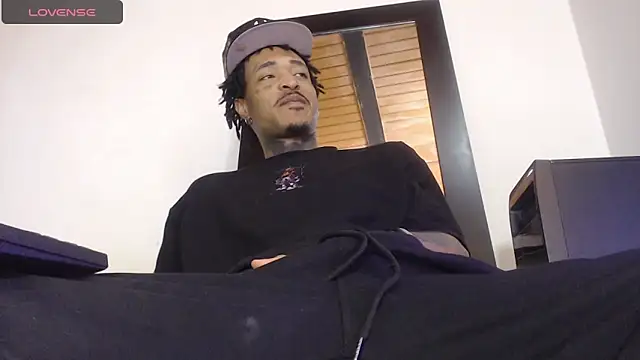 Snapshot of Anaconda_larga chatting on 17, 6, 2026 Anaconda larga online show from 17, 6, 2026