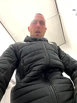 Rotteei1 online show from 8, 1, 2026