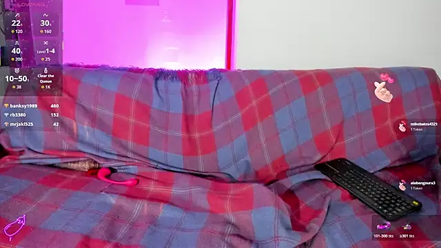 Nikki  uwu online show from 8, 3, 2026