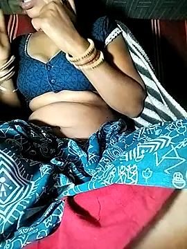 Hot cauple indian online show from 17, 1, 2026