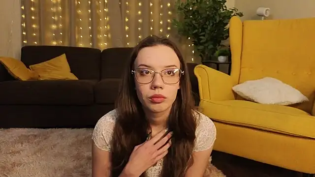 FabiolaCowing online show from 17, 11, 2025