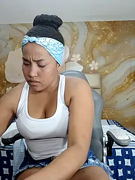 NahomiWalker  online show from 21, 2, 2026