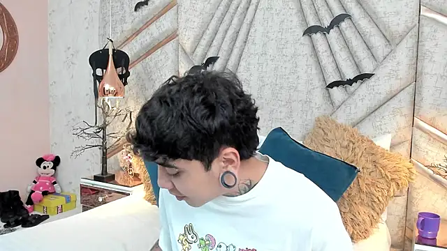 SantiOlsen online show from 11, 11, 2025