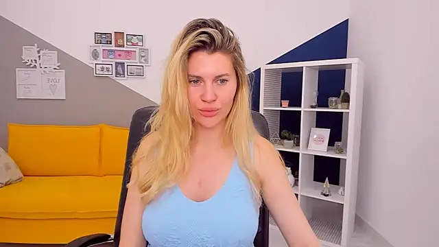 Snapshot of AryaAltkerer chatting on 26, 4, 2026 AryaAltkerer online show from 26, 4, 2026