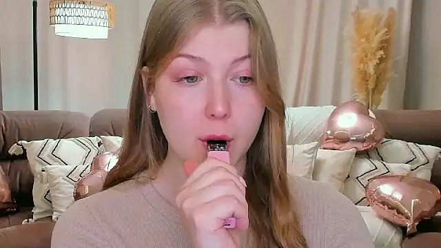 Stella Light online show from 16, 2, 2026