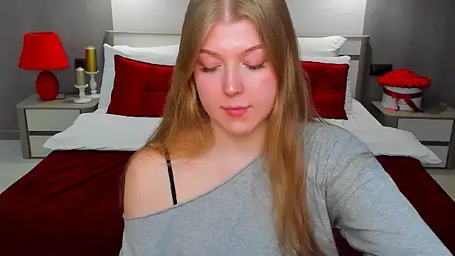 Stella Light online show from 17, 4, 2026