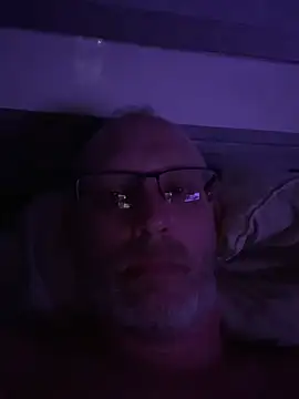 Snapshot of Cedric7653 chatting on 6, 7, 2026 Cedric7653 online show from 6, 7, 2026