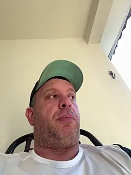 Snapshot of wellingtonmds chatting on 23, 4, 2026 wellingtonmds online show from 23, 4, 2026